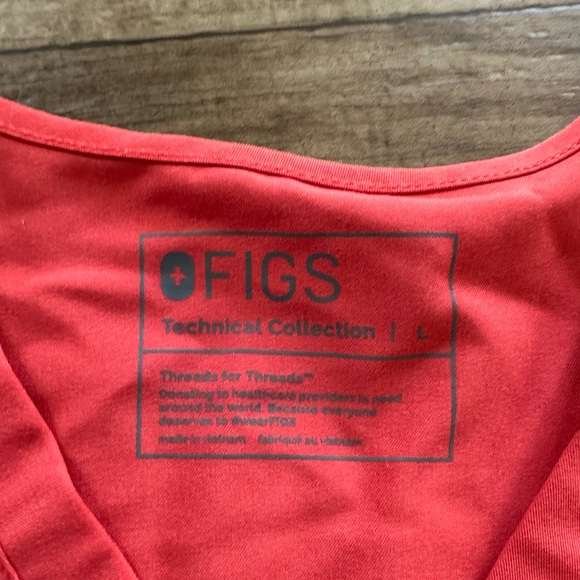 FIGS limited edition clay Large scrub set Kade pants and Kasma top like new - Picture 16 of 16